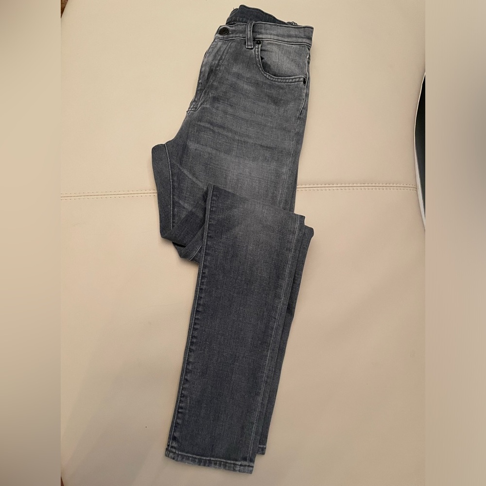 Women’s grey jeans